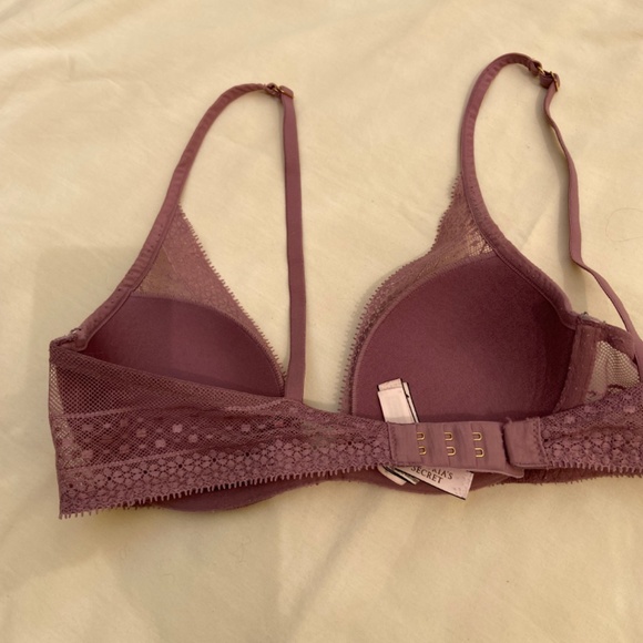 VICTORIA’S SECRET BRA, SIZE 34B, Mauve Color, Plunge, Style name is Incredible - Picture 9 of 12
